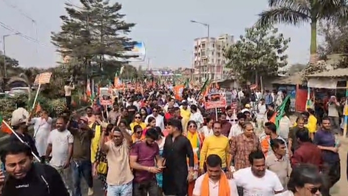 আনন্দপুর অগ্নিকাণ্ড: শুভেন্দুর মিছিল থেকে&hellip;