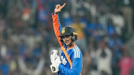 অভিষেকের ইনিংসের উপর ভর করে রানের পাহাড় ভারতের, বড় মার্জিনে হার নিউজিল্যান্ডের