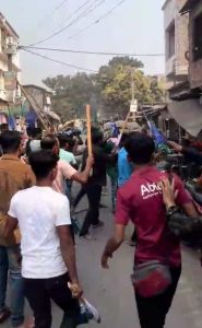 পতাকা লাগানোকে কেন্দ্র করে তৃণমূল-আইএসএফ সংঘর্ষ মিনাখায়, আহত&hellip;