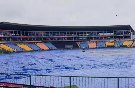 শনিবারের মতো আজও কি ভেস্তে যাবে পাকিস্তানের ম্যাচ?