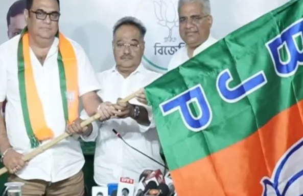 বঙ্কিমচন্দ্র চট্টোপাধ্যায়ের পরিবারের সদস্য যোগ দিলেন বঙ্গ বিজেপিতে