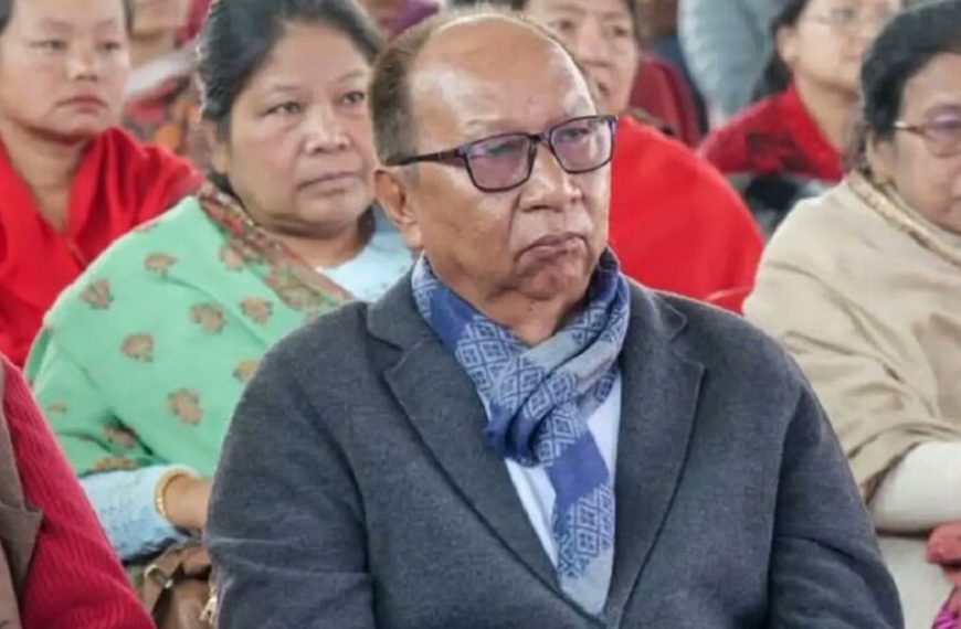 মণিপুরের নতুন মুখ্যমন্ত্রী হিসেবে শপথ নিলেন ইউমনাম খেমচাঁদ সিং