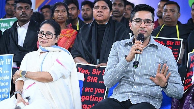 আলাদা রুল থেকে শুরু করে কমিশনের সিস্টেমের গলদ, একাধিক বিস্ফোরক অভিযোগ অভিষেকের