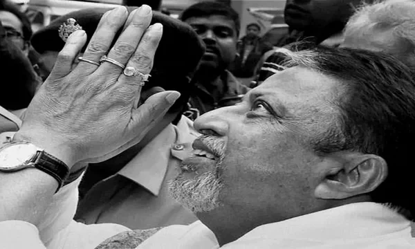 শোকের ছায়া বঙ্গ রাজনীতির উপর, তারাদের দেশে মুকুল