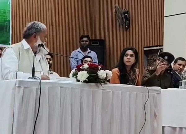 “আমার অর্ডার চলে!” হরিয়ানার বিজেপি মন্ত্রী অনিল ভিজের&hellip;