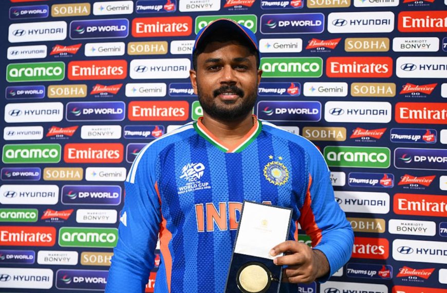 “খুব ভেঙে পড়েছিলাম” দলে থেকেও&hellip;