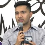 কমিশনের বিরুদ্ধে ধরনায় বসছেন মমতা, হুঁশিয়ারি অভিষেকের