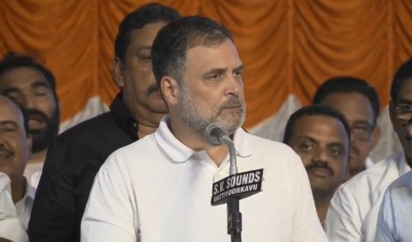 কেরলে বামেদের বড় আক্রমণ রাহুলের, দিলেন সিজেপি তকমা