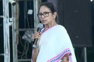 “ইভিএমে কারচুপি করা হবে” ধরনা মঞ্চ থেকে বিস্ফোরক&hellip;