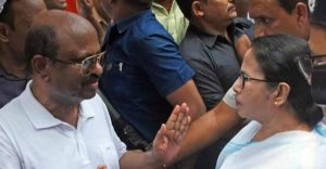 “অবিচার হয়েছে” বোসের সঙ্গে সাক্ষাতের পর বললেন মমতা