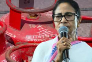 “গ্যাস দিন, গ্যাস বেলুন নয়” ডোরিনা থেকে বিজেপিকে&hellip;