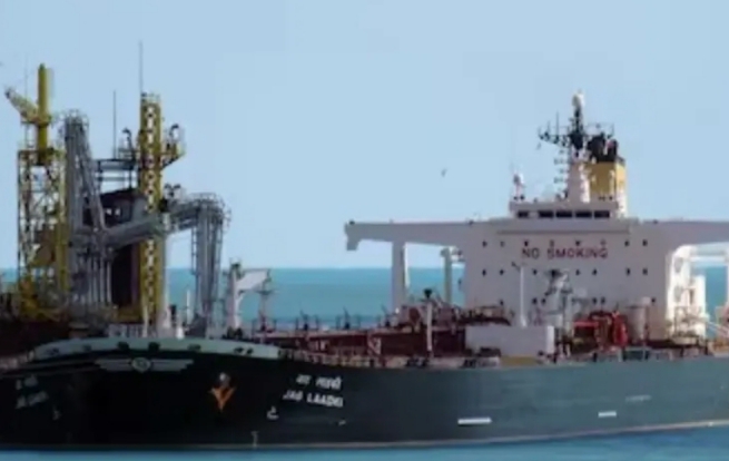 হরমুজ পেরিয়ে গুজরাট বন্দরে পৌঁছালো ‘জাগ লড়কি’