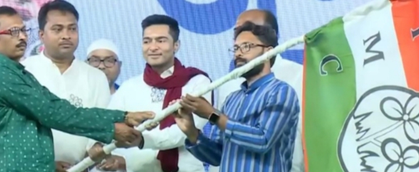 অভিষেকের সভা থেকে তৃণমূলে যোগদান&hellip;