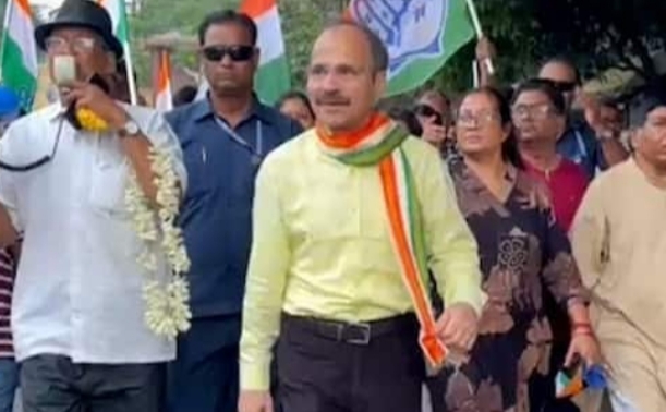 প্রার্থী হয়েই নিজের গড়ে পায়ে হেঁটে প্রচার শুরু অধীরের