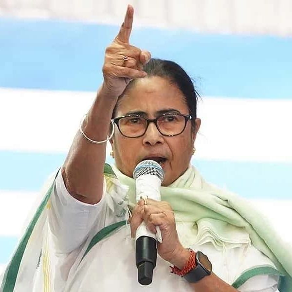 “ভবানীপুর থেকে আমিই জিতব” চ্যালেঞ্জ ছুঁড়লেন মমতা