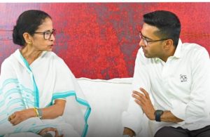 “আপনার শরীর খারাপ করবেন না” মমতাকে অনুরোধ অভিষেকের