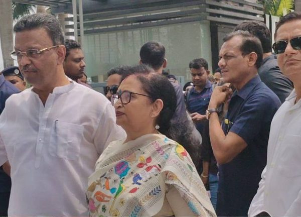 “কথা না শুনে চিৎকার” জ্ঞানেশ কুমারের বিরুদ্ধে দুর্ব্যবহারের&hellip;