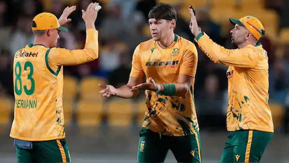 কিউইদের বিরুদ্ধে টি-টোয়েন্টি সিরিজের টিকে&hellip;