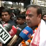 ভোট দেওয়ার আগে স্ত্রীকে নিয়ে গুয়াহাটির কামাখ্যা মন্দিরে পুজো হিমান্তর