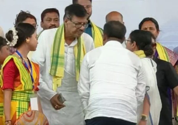 অভিমান ভুলে মমতার সভায় রবীন্দ্রনাথ ঘোষ