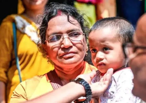 অভয়ার মায়ের সামনে সিপিএম যুবনেত্রী ও তাঁর বাবাকে&hellip;