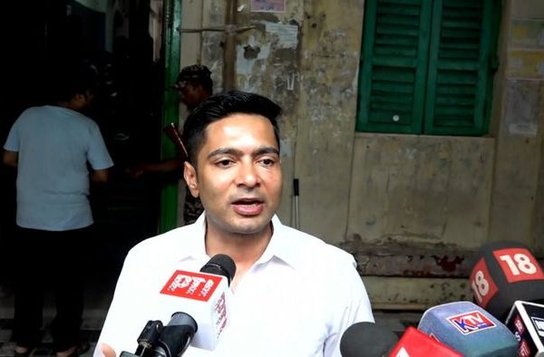 “বিজেপি মুখ থুবড়ে পড়বে”: অভিষেক বন্দ্যোপাধ্যায় 