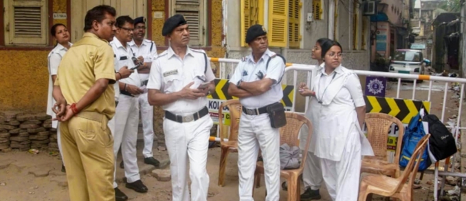ভোটের আগে কমিশনের নির্দেশে কলকাতা&hellip;