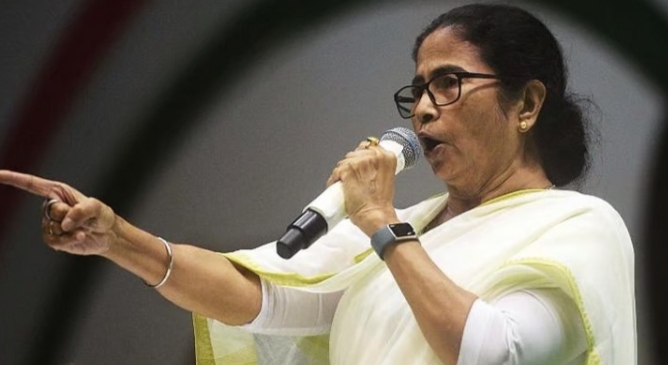 “ভিনরাজ্য থেকে লোক এনে ছাপ্পা ভোট” স্বরূপনগর থেকে বিস্ফোরক অভিযোগ মমতার