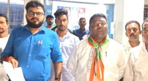 বিজেপি প্রার্থী নরেশ রায়ের বিরুদ্ধে সরব হাত শিবির
