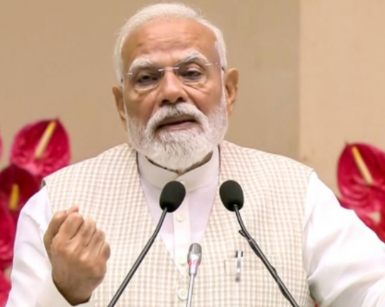 “মুক্তি পাবে না নারীশক্তির বিরোধিতার পাপ থেকে” বিরোধীদের আক্রমণ মোদির