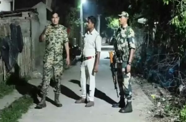 তৃণমূল প্রার্থীকে লক্ষ্য করে বোমাবাজি নওদায়, রিপোর্ট তলব&hellip;