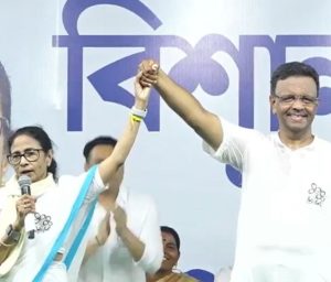 ববিকে নিয়ে এক অজানা ঘটনা তুলে ধরলেন মমতা&hellip;