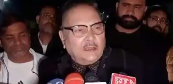 পুলিশ, কেন্দ্রীয় বাহিনীর সামনে দাঁড়িয়ে প্রকাশ্যে হুঁশিয়ারি মদন মিত্রের