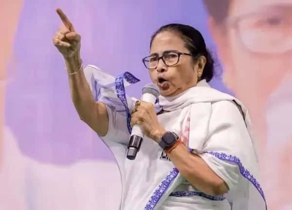 “তৃণমূল সরকার গঠন করছে ২০০র বেশি আসন পেয়ে”&hellip;
