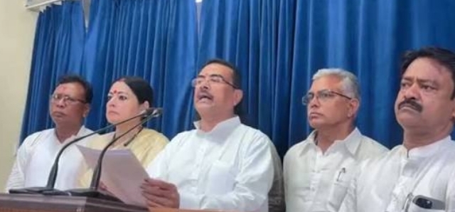 নবান্নে সাংবাদিক বৈঠকে মুখ্যমন্ত্রী হিসেবে…