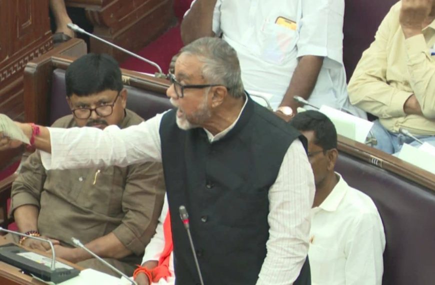 “এটা ধর্মযুদ্ধ ছিল” বিধানসভায় তৃণমূলকে বিঁধলেন তাপস রায়