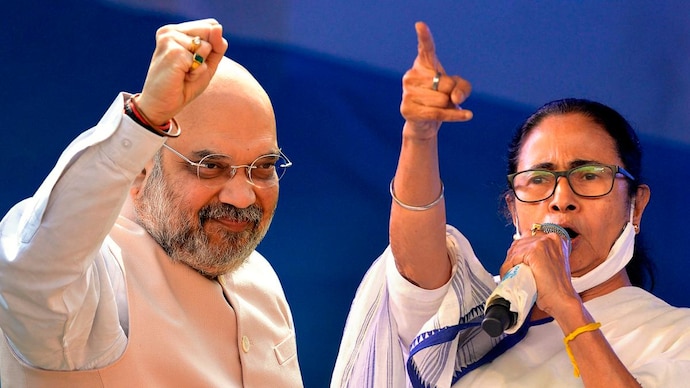 “শুভেন্দুদা আপনাকে আপনার ঘরে ঢুকেই হারিয়েছেন” মমতাকে নিশানা করে বললেন শাহ