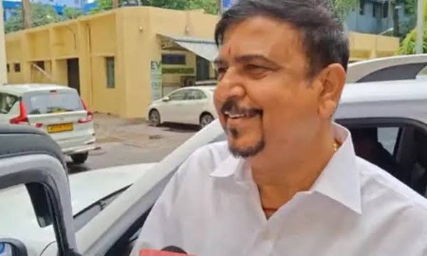 অবশেষে শুক্রবার সিজিও কমপ্লেক্সে হাজিরা দিলেন সুজিত বসু