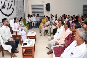 “আবার ঘুরে দাঁড়াবে দল” দলীয় নেতাদের ঘুরে দাঁড়ানোর&hellip;