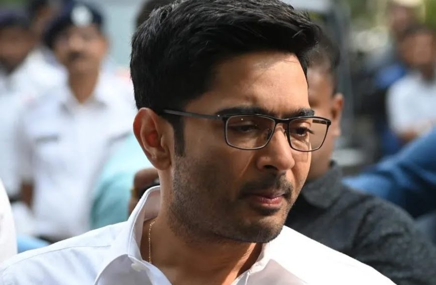 এবার বেআইনিভাবে ৩০০ কোটি টাকার মাটি কেটে বিক্রির অভিযোগ অভিষেক বন্দ্যোপাধ্যায়ের বিরুদ্ধে