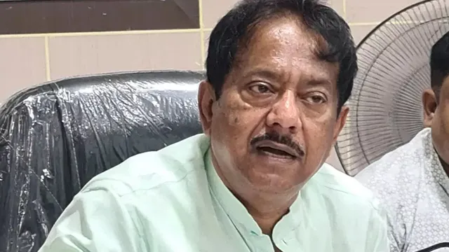 ফের ধাক্কা মমতা পন্থী তৃণমূলের, ইস্তফা দিলেন বালু