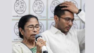 এপাশ, ওপাশ, ধপাস……