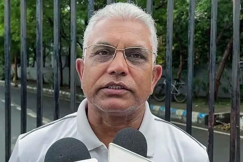 “ফালতু লোককে ডিম মেরে লাভ নেই”: দিলীপ ঘোষ