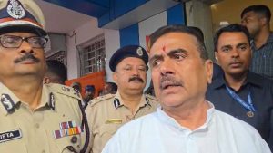 বারুইপুরে এসপি অফিসে নির্যাতিতার পরিবারের সঙ্গে দেখা করেন&hellip;