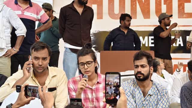 জনগণকে যন্তর মন্তরে আসার অনুরোধ আইসার