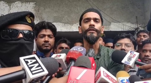“তৃণমূল জামানার মতো দেখছি দেখছি করে” বারুইপুর ধর্ষণকাণ্ডে পুলিশকে কটাক্ষ নওশাদের