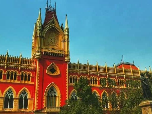 গুণ্ডাদমন আইনের উপর স্থগিতাদেশ চেয়ে আদালতে জনস্বার্থ মামলা