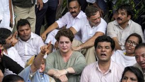 ছেড়ে দেওয়া হলো রাহুল-প্রিয়াঙ্কাকে, মুক্তি পেলেন বাকিরাও
