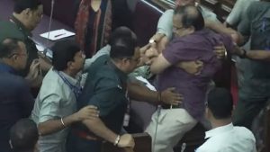 একদিনের জন্য সাসপেন্ড কুণাল