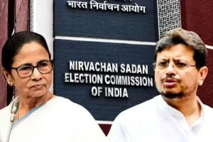 আসল দাবিকার নিয়ে তৃণমূলের দুই শিবিরকে চিঠি কমিশনের